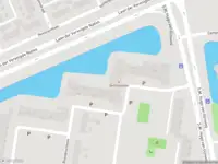 Ambulance met gepaste spoed naar de Tak van Poortvlietstraat in Dordrecht