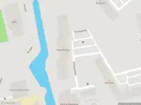 Ambulance met grote spoed naar de Kelloggplaats in Rotterdam