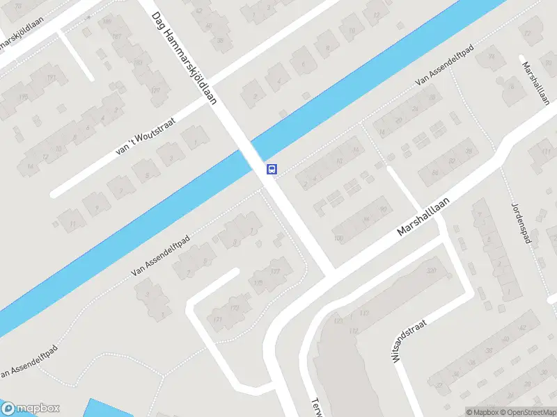 Ambulance met gepaste spoed naar de Van Assendelftpad in Hellevoetsluis