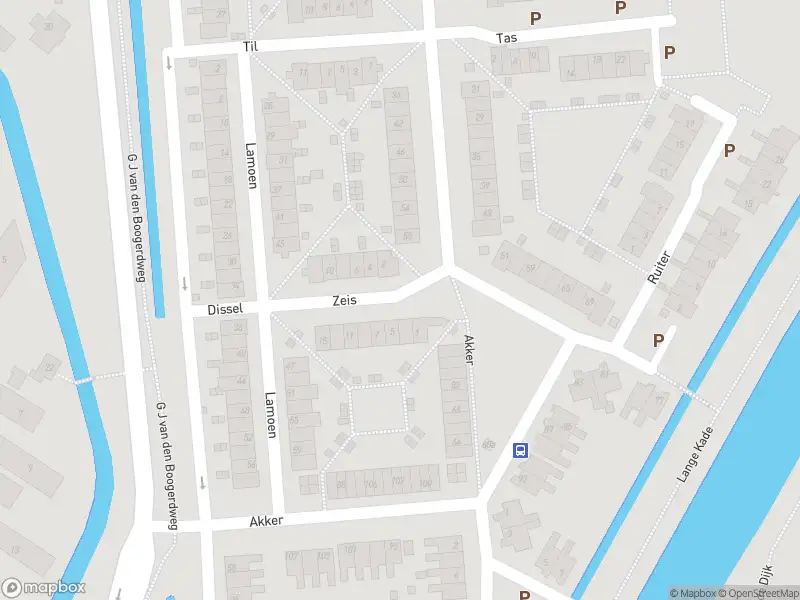 Brandweer met grote spoed naar de Zeis in Brielle vanwege afhijsen patient