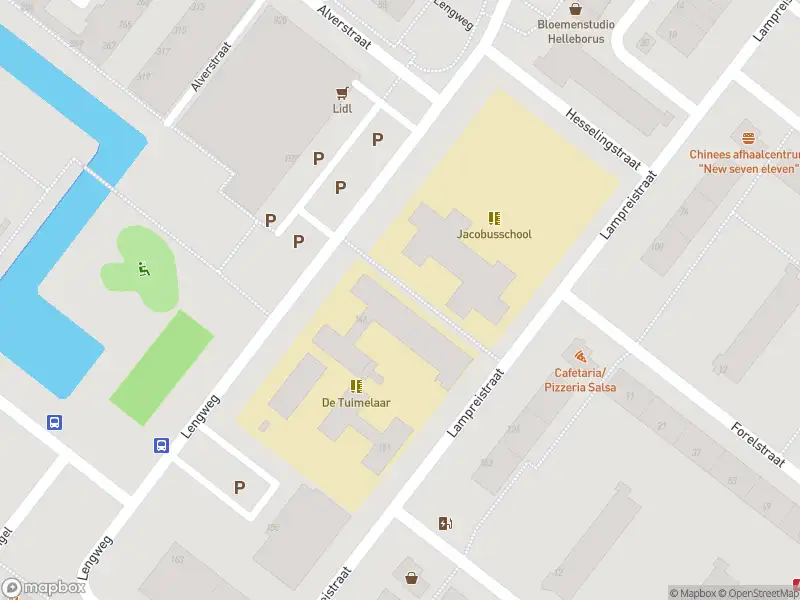 Ambulance met grote spoed naar de Lengweg in Hoogvliet Rotterdam