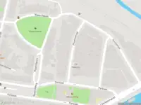 Ambulance met gepaste spoed naar de Phoenixstraat in Haarlem