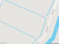 Brandweer met grote spoed naar de Vijfhuisterdijk in Hallum vanwege gebouwbrand