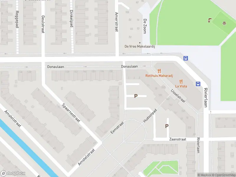 Ambulance met grote spoed naar de Eemstraat in Spijkenisse