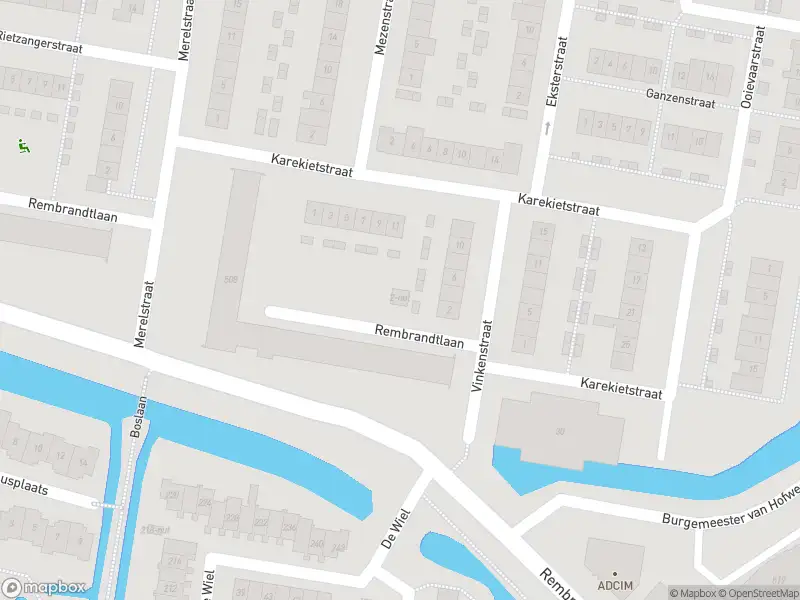 Ambulance met gepaste spoed naar de Tuinfluiterstraat in Sliedrecht