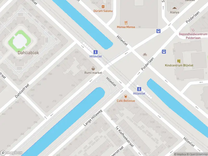 Ambulance met grote spoed naar de Hillevliet in Rotterdam