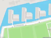 Ambulance met gepaste spoed naar de Ok Formenoystraat in Rotterdam