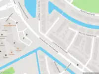Ambulance met gepaste spoed naar de Lucretia van Merkenstraat in Spijkenisse