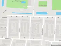 Ambulance met gepaste spoed naar de Barkstraat in Dordrecht