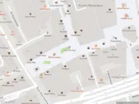 Ambulance met grote spoed naar de Binnenwegplein in Rotterdam