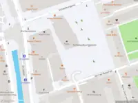 Ambulance met gepaste spoed naar de Schouwburgplein in Rotterdam