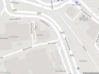 Ambulance met grote spoed naar de Marconistraat in Rotterdam