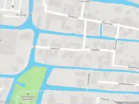 Ambulance met grote spoed naar de Venbuurt in De Rijp