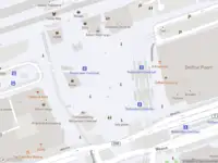 Ambulance met gepaste spoed naar de Stationsplein in Rotterdam