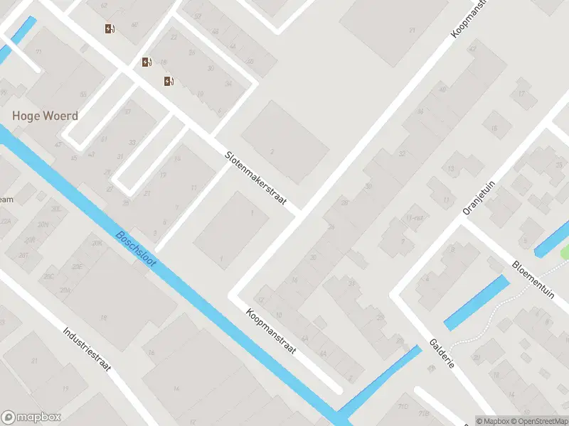 Ambulance met grote spoed naar de Hovenierstraat in Naaldwijk