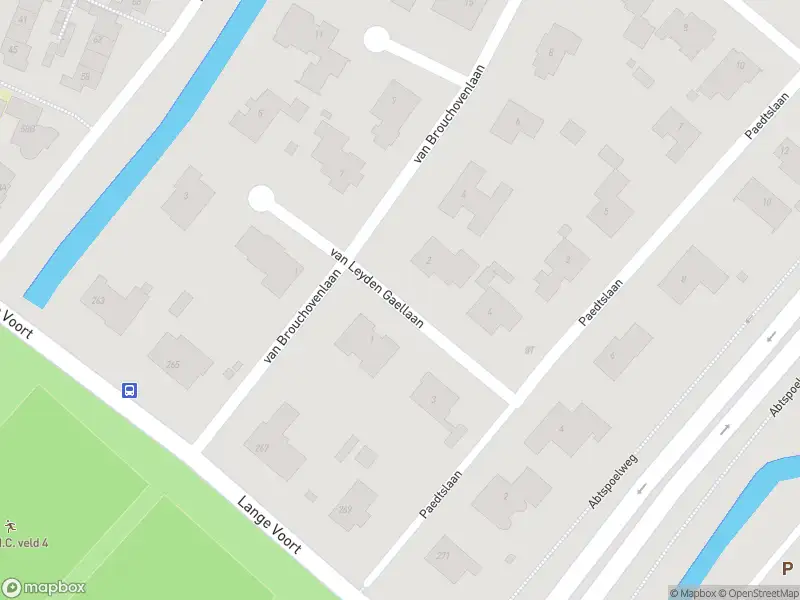 Brandweer met grote spoed naar de Van Leyden Gaellaan in Oegstgeest vanwege waarnemen gaslucht