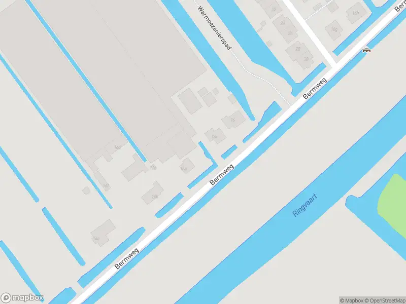 Ambulance met grote spoed naar de Bermweg in Nieuwerkerk aan den IJssel
