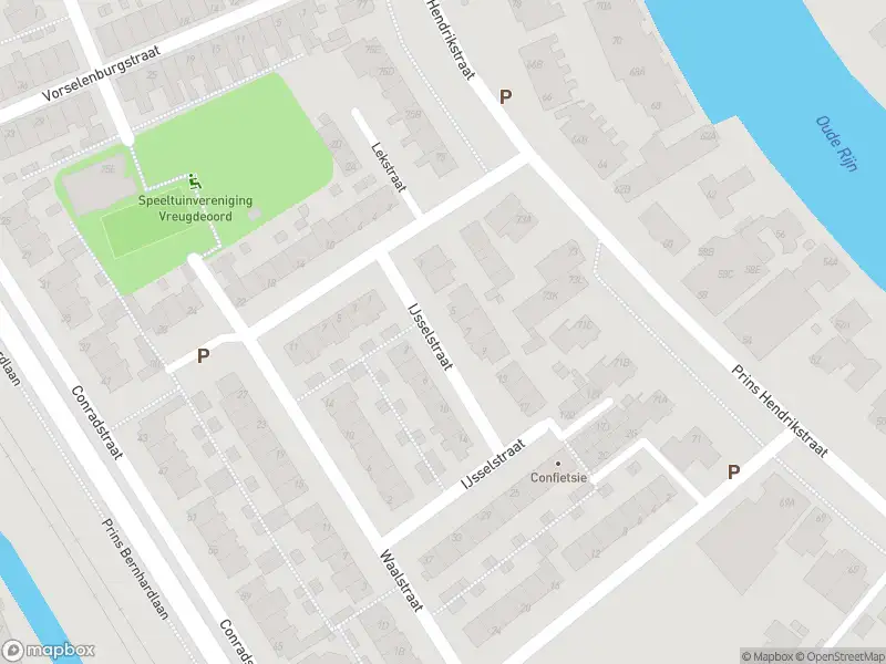 Ambulance met gepaste spoed naar de IJsselstraat in Alphen aan den Rijn