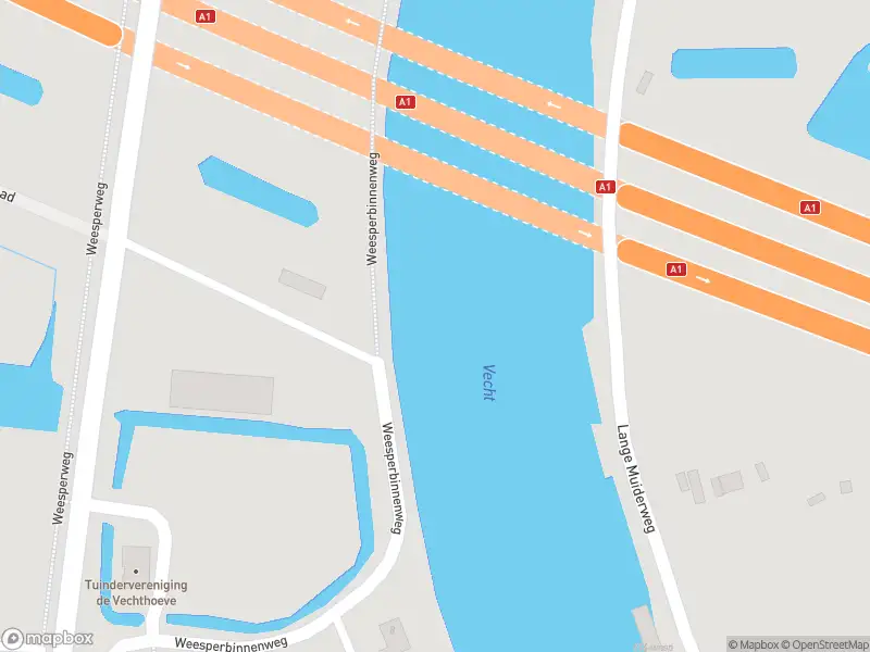 Brandweer met gepaste spoed naar de Weesperbinnenweg in Muiden
