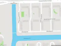 Ambulance met grote spoed naar de Bartholomeus Drijfhoutstraat in Amsterdam