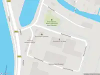 Brandweer met gepaste spoed naar de Nijverheidsweg in Ilpendam