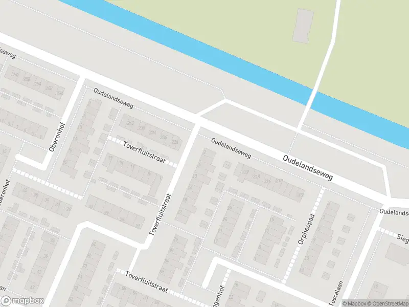 Ambulance met gepaste spoed naar de Toverfluitstraat in Hoogvliet Rotterdam