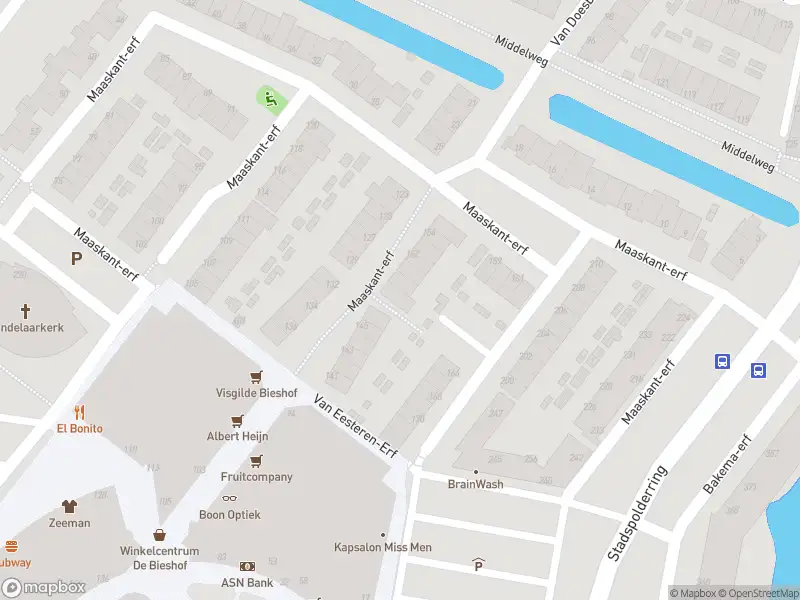 Ambulance met grote spoed naar de Maaskant-erf in Dordrecht