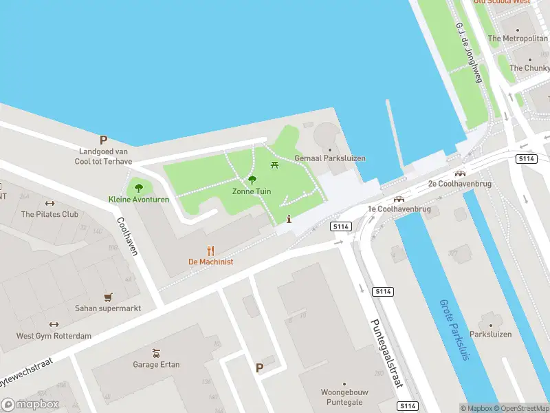 Ambulance met gepaste spoed naar de Willem Buytewechstraat in Rotterdam