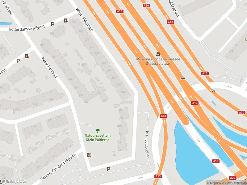 Ambulance met gepaste spoed naar de West-Sidelinge in Rotterdam