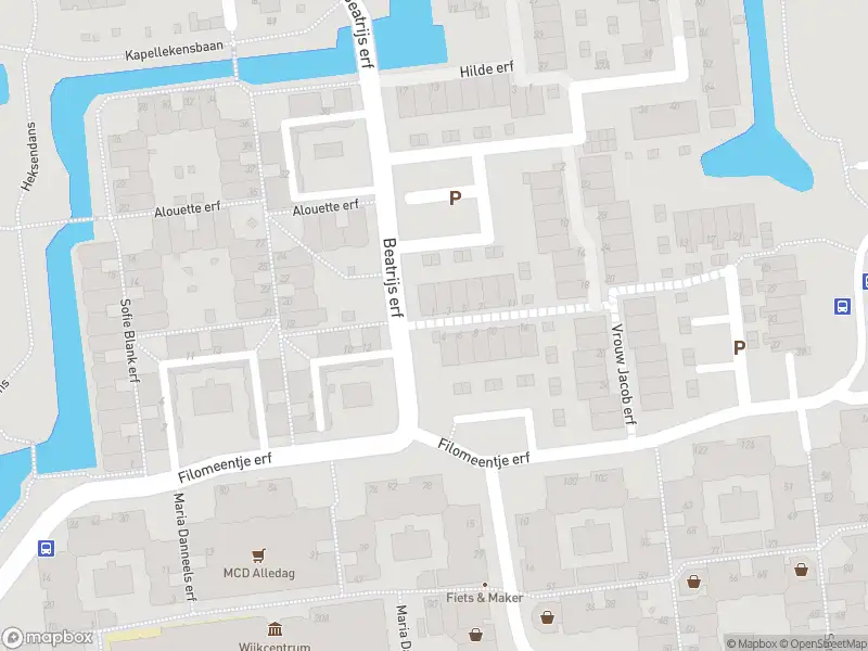 Ambulance met grote spoed naar de Vrouw Jacob erf in Capelle aan den IJssel