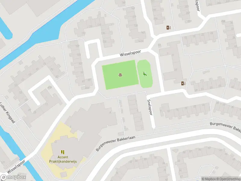 Ambulance met gepaste spoed naar de Wisselspoor in Capelle aan den IJssel