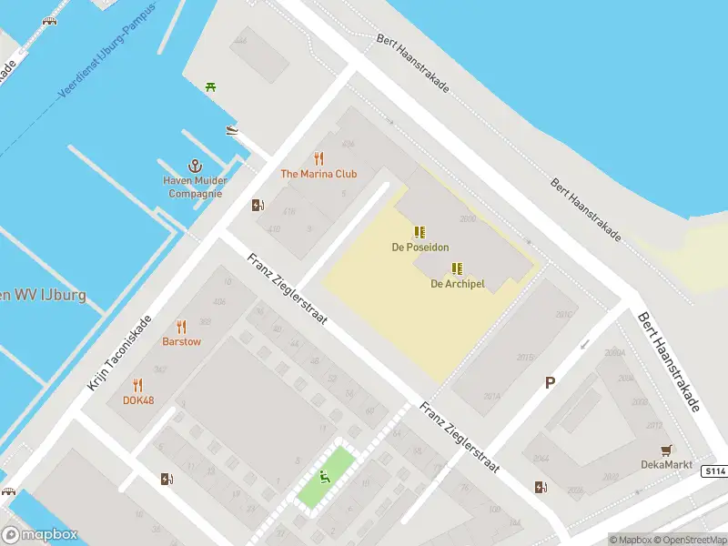 Ambulance met grote spoed naar de Franz Zieglerstraat in Amsterdam