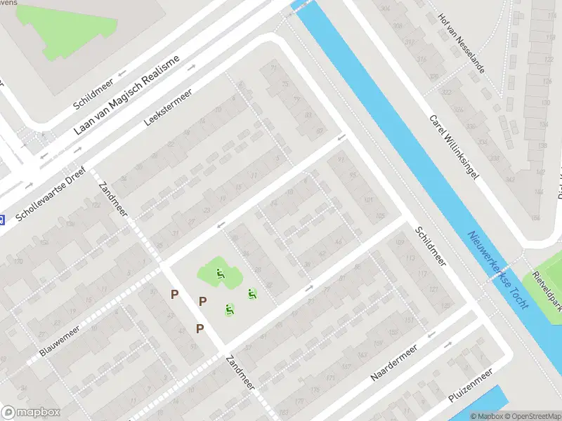 Ambulance met grote spoed naar de Kadoelermeer in Rotterdam