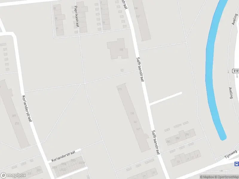 Ambulance met gepaste spoed naar de Saffraanstraat in Hoogvliet Rotterdam