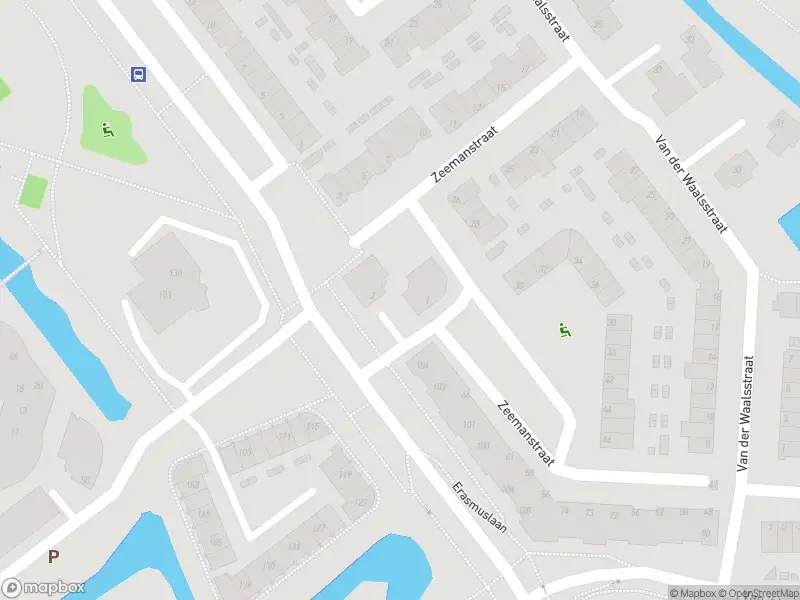 Ambulance met gepaste spoed naar de Zeemanstraat in Ridderkerk