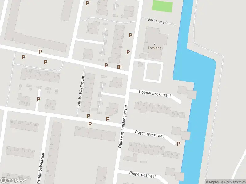 Ambulance met gepaste spoed naar de Blois van Treslongstraat in Vlaardingen