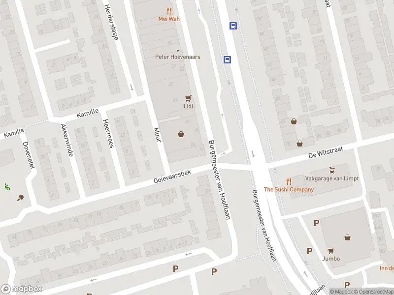 Politie naar de Burgemeester van Hoofflaan in Veldhoven vanwege ongeval met letsel