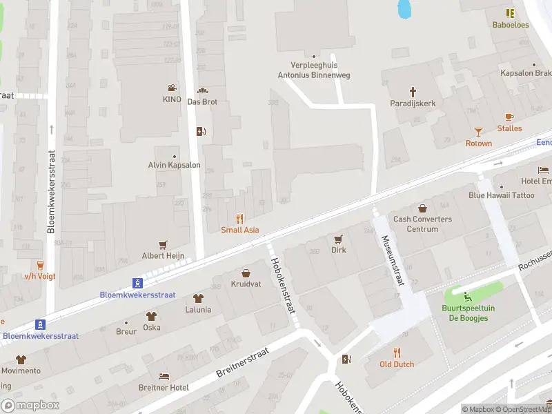 Ambulance met grote spoed naar de Nieuwe Binnenweg in Rotterdam