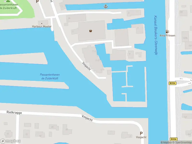 Brandweer met grote spoed naar de Vosjacht in Giethoorn vanwege gebouwbrand