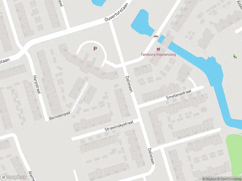 Ambulance met gepaste spoed naar de Dallelaan in Spijkenisse