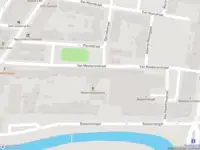 Ambulance met grote spoed naar de Van Meekerenstraat in Rotterdam