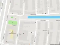 Ambulance met grote spoed naar de Hoekersingel in Rotterdam
