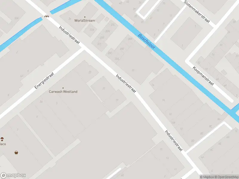 Ambulance met grote spoed naar de Industriestraat in Naaldwijk