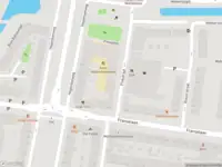 Ambulance met grote spoed naar de Pinasplein in Rotterdam