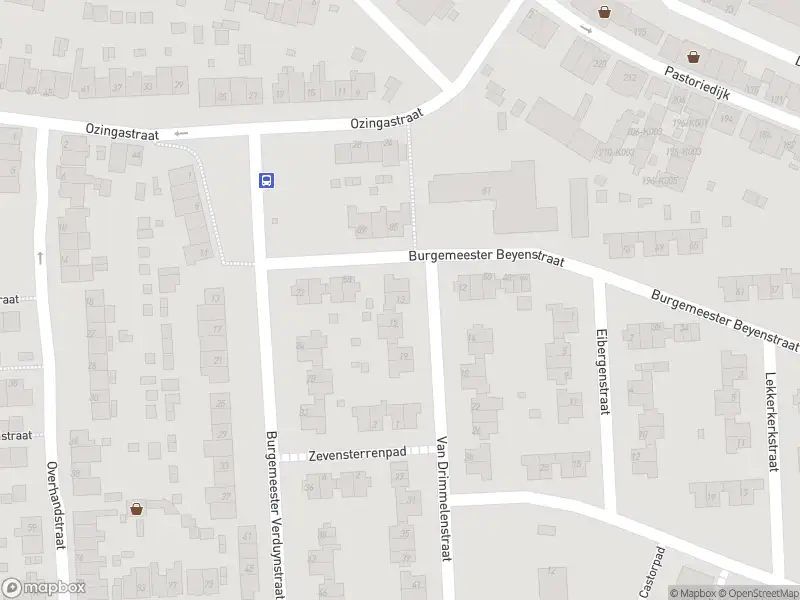 Ambulance met grote spoed naar de Van Drimmelenstraat in Pernis Rotterdam
