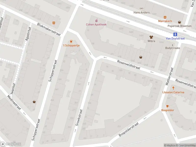 Ambulance met grote spoed naar de Snoekstraat in Rotterdam