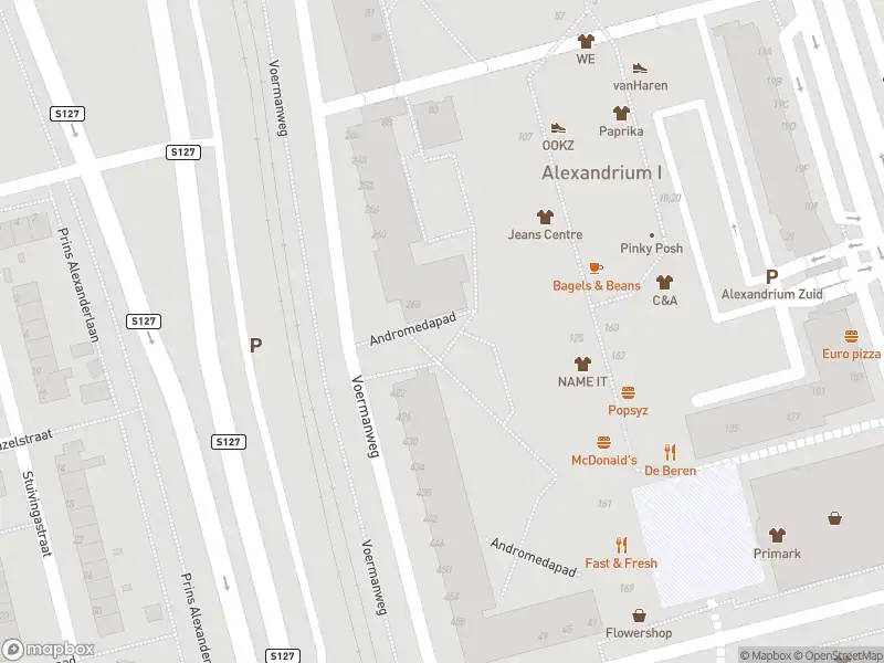 Ambulance met gepaste spoed naar de Voermanweg in Rotterdam