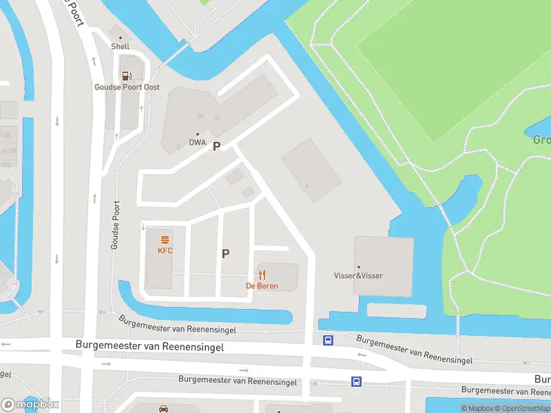 Ambulance met gepaste spoed naar de Nieuwe Gouwe O.Z. in Gouda