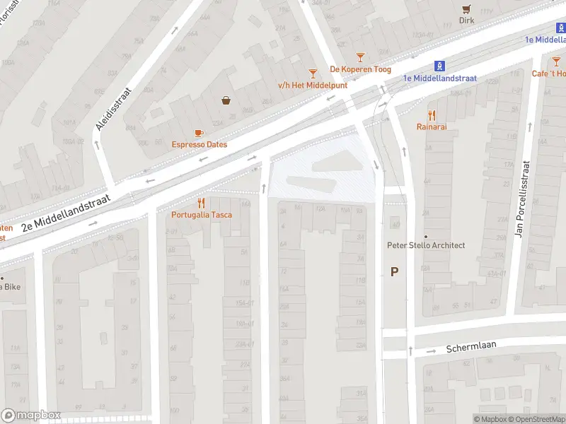 Ambulance met gepaste spoed naar de Joost van Geelstraat in Rotterdam