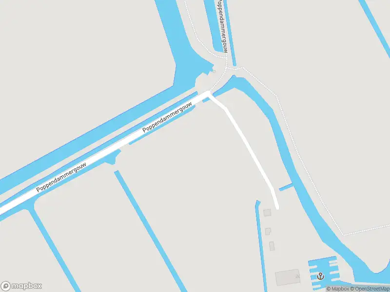 Ambulance met grote spoed naar de Poppendammergouw in Amsterdam